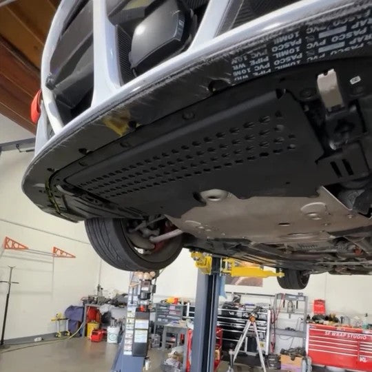 Osłona chłodnicy oleju - BMW M2/M3/M4 (G87/G80/G81/G82/G83)