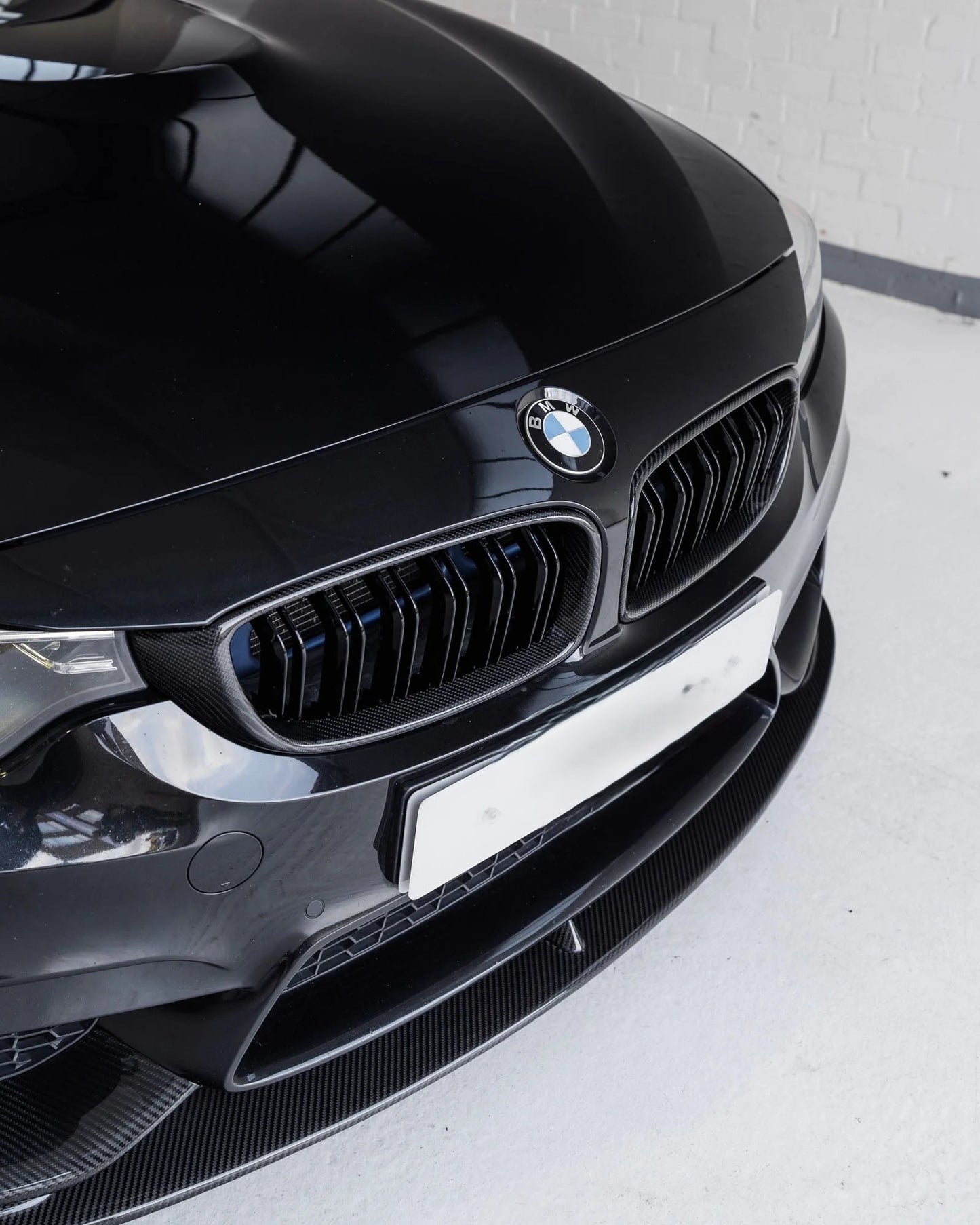Carbon Grill for BMW M3/M4 (F80/F82/F83)