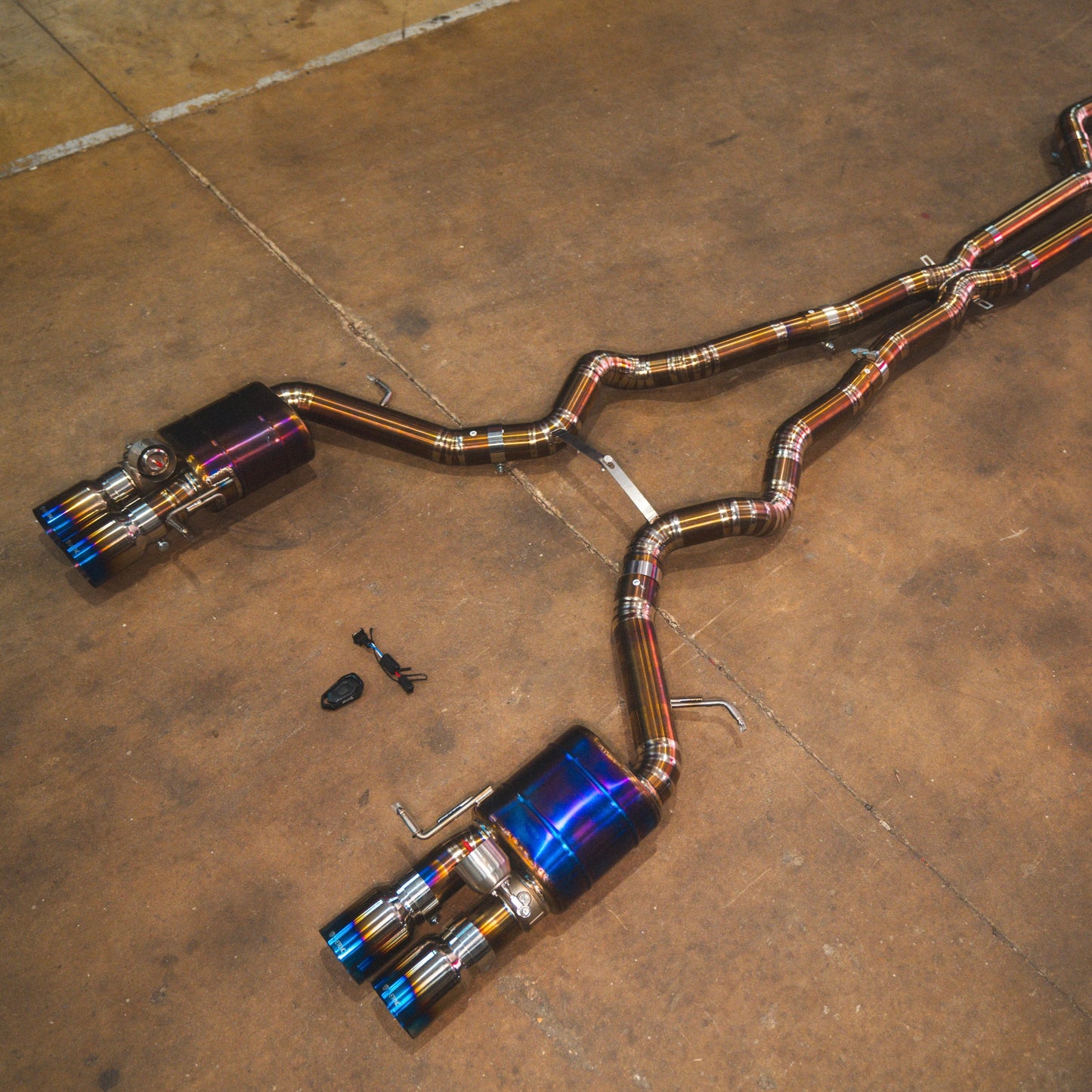 Układ wydechowy Valvetronic Designs do BMW M5/M6 (F10/F06)