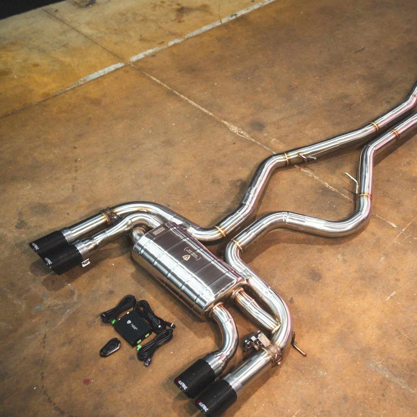 Układ wydechowy Valvetronic Designs do BMW X5M/X6M (F85/F86)