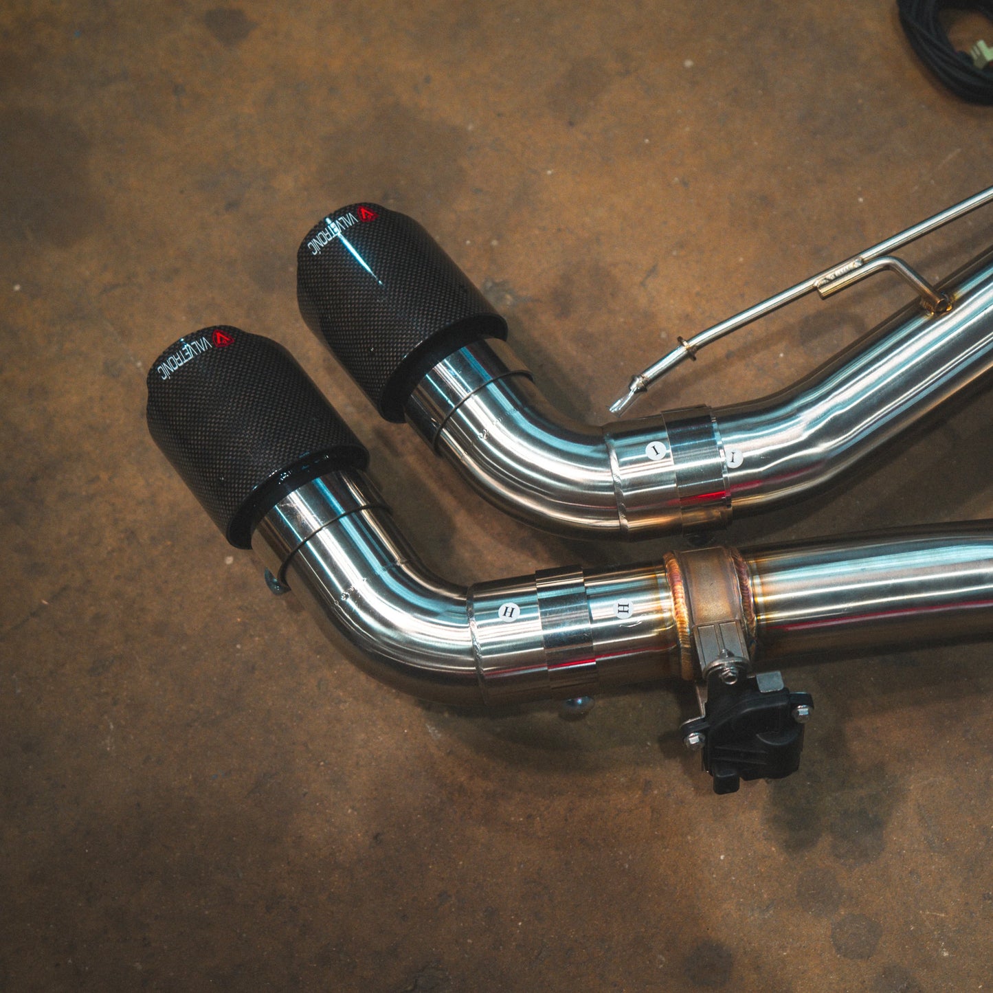 Układ wydechowy Valvetronic Designs do BMW X5M/X6M (F95/F96)