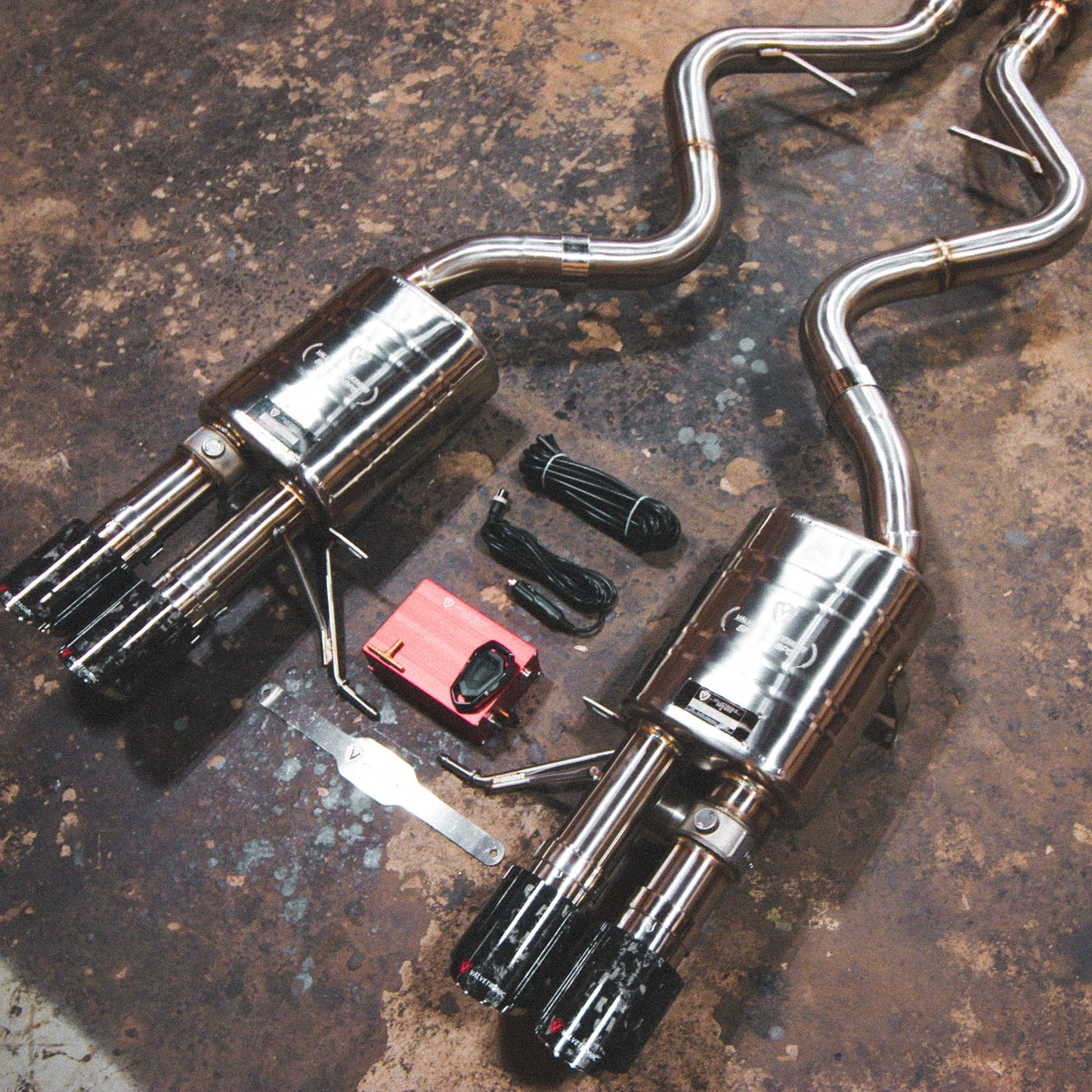 Układ wydechowy Valvetronic Designs V2 do BMW M3 (E90/E92/E93)
