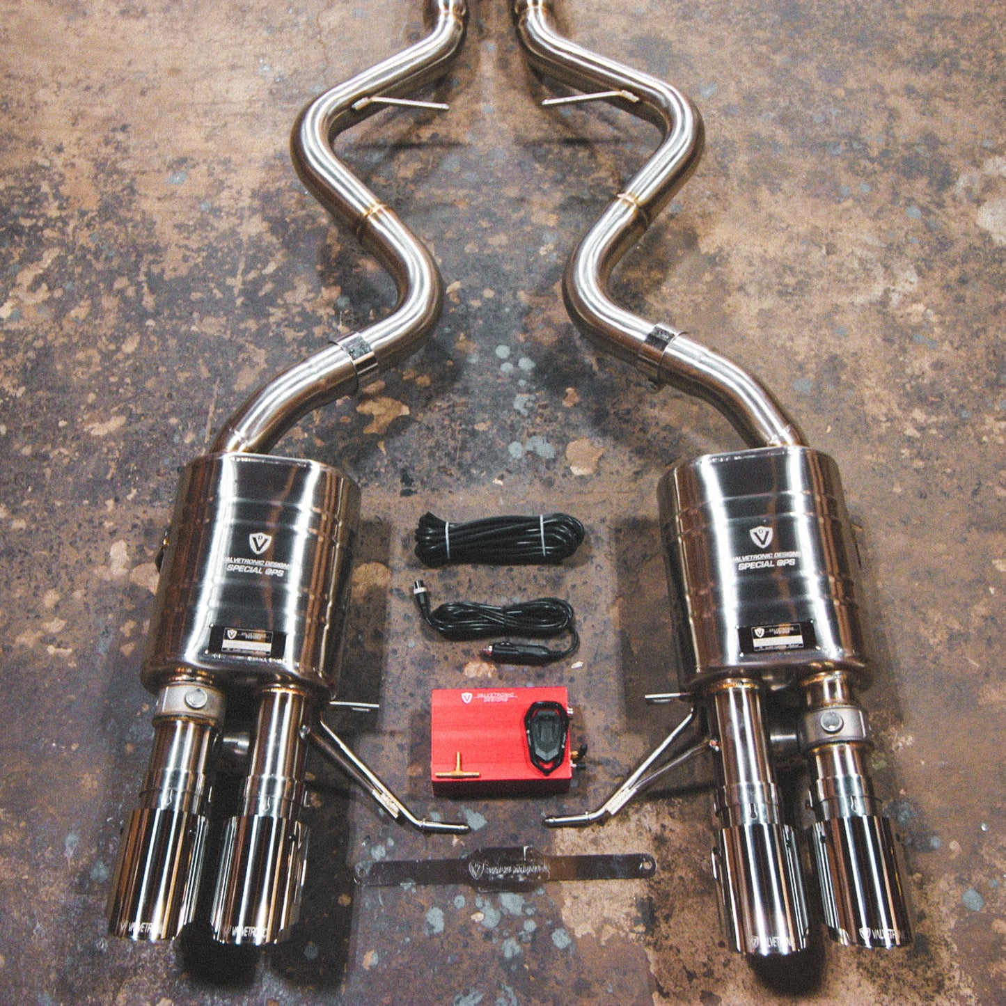 Układ wydechowy Valvetronic Designs V2 do BMW M3 (E90/E92/E93)