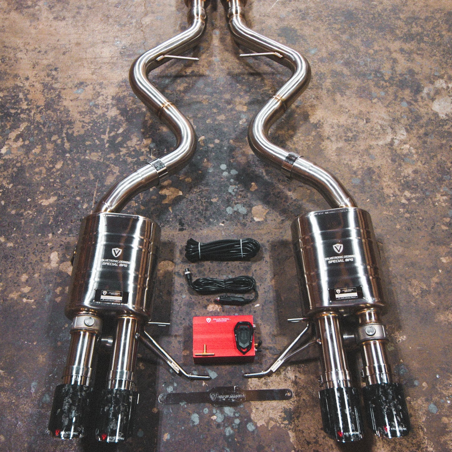 Układ wydechowy Valvetronic Designs V2 do BMW M3 (E90/E92/E93)